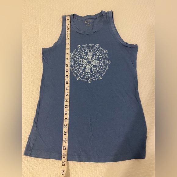 Columbia Tank Tops - Set of 2 - Size M - Picture 9 of 9